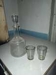 Продам старинные стаканы из стекла , есть гранёные и другие много.