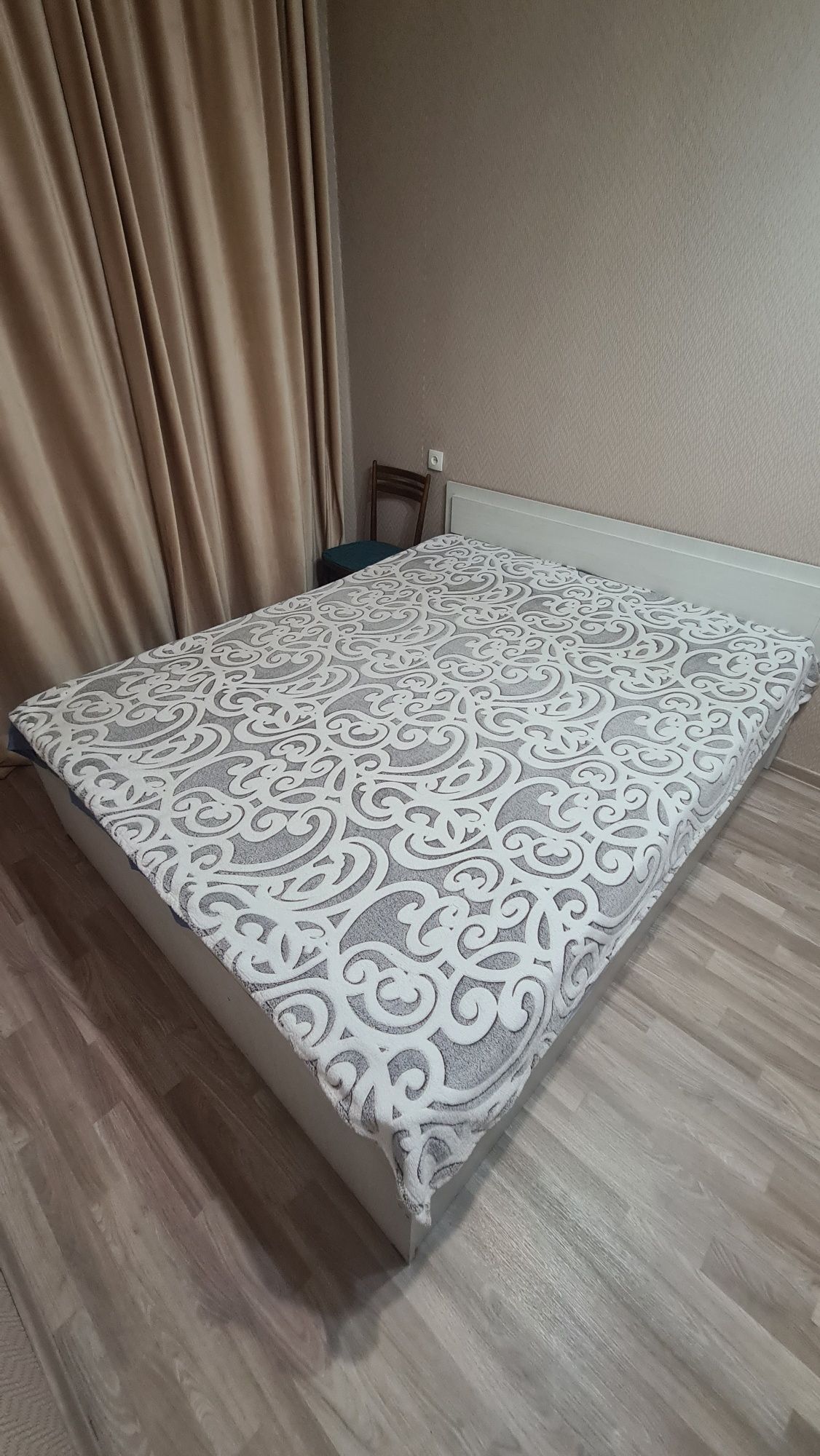 Продам кровать 160/200