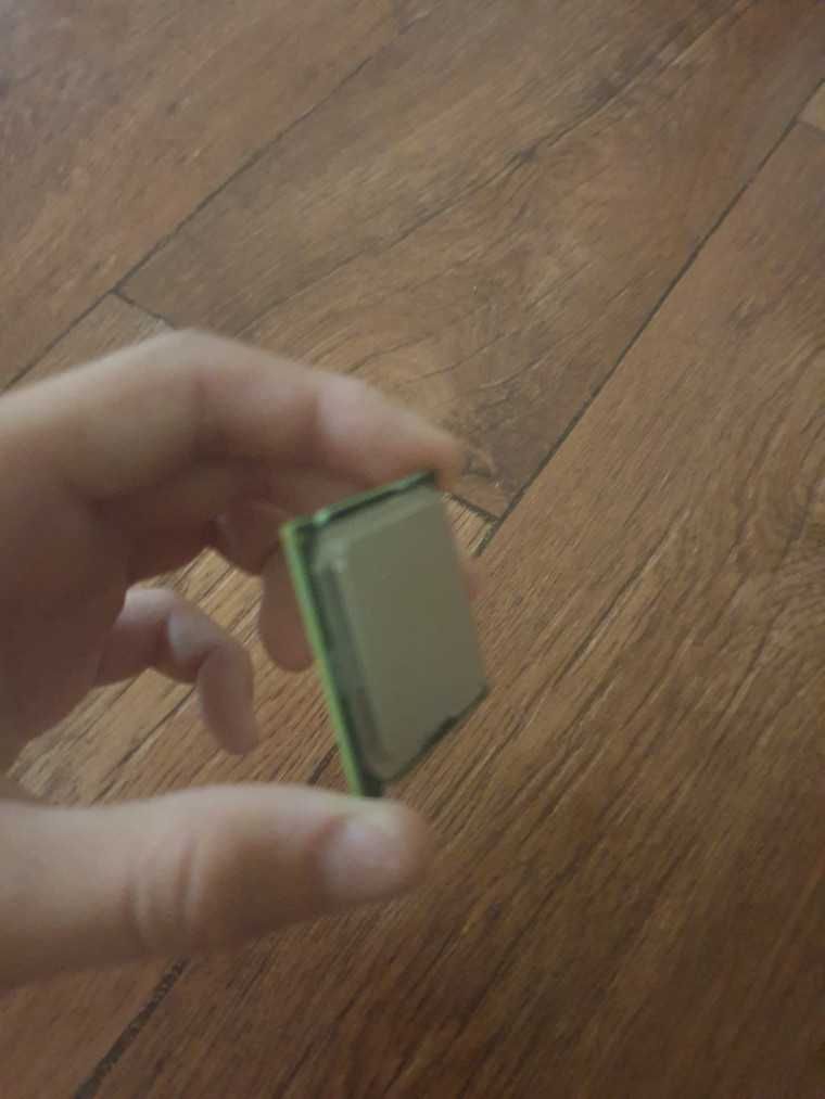 Обмен есть Intel E5200
Pentium DUAL-CORE