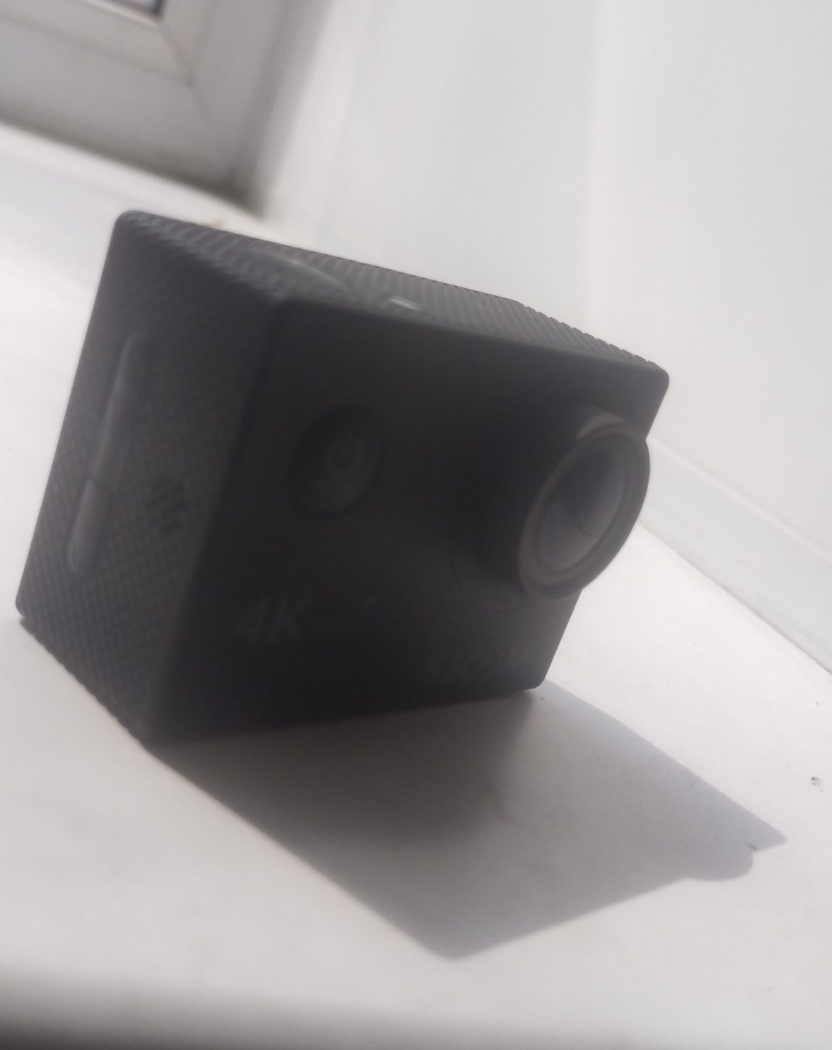 Продам экшн камеру sjcam 4000