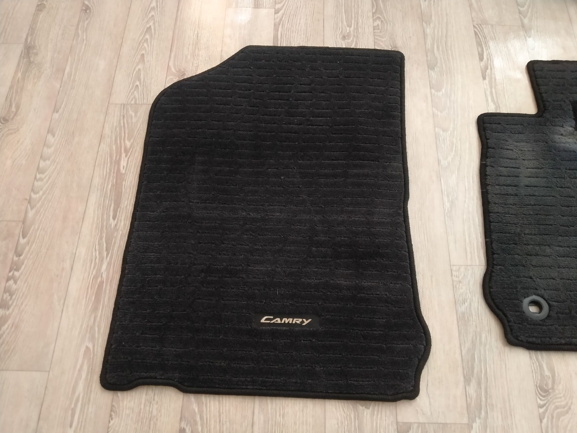 Продам полики  на camry