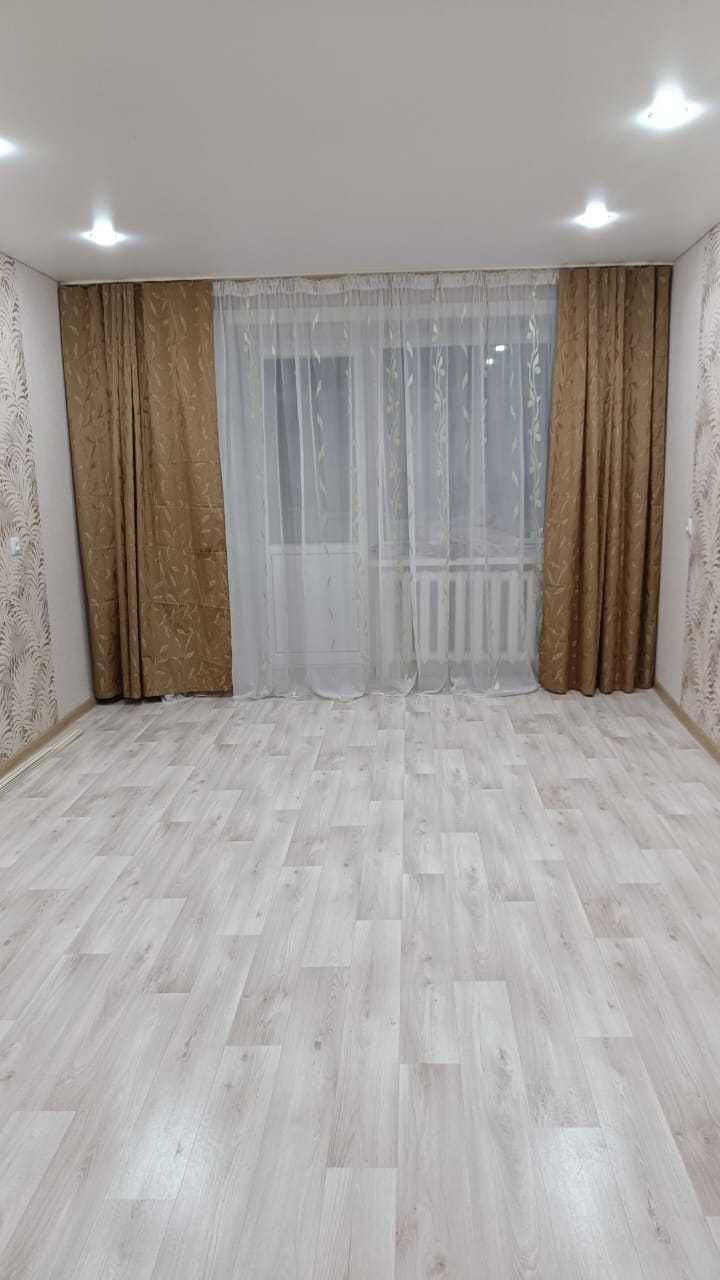 Продам 3к кв в кирпичном доме, не угловая Рабочий!!!