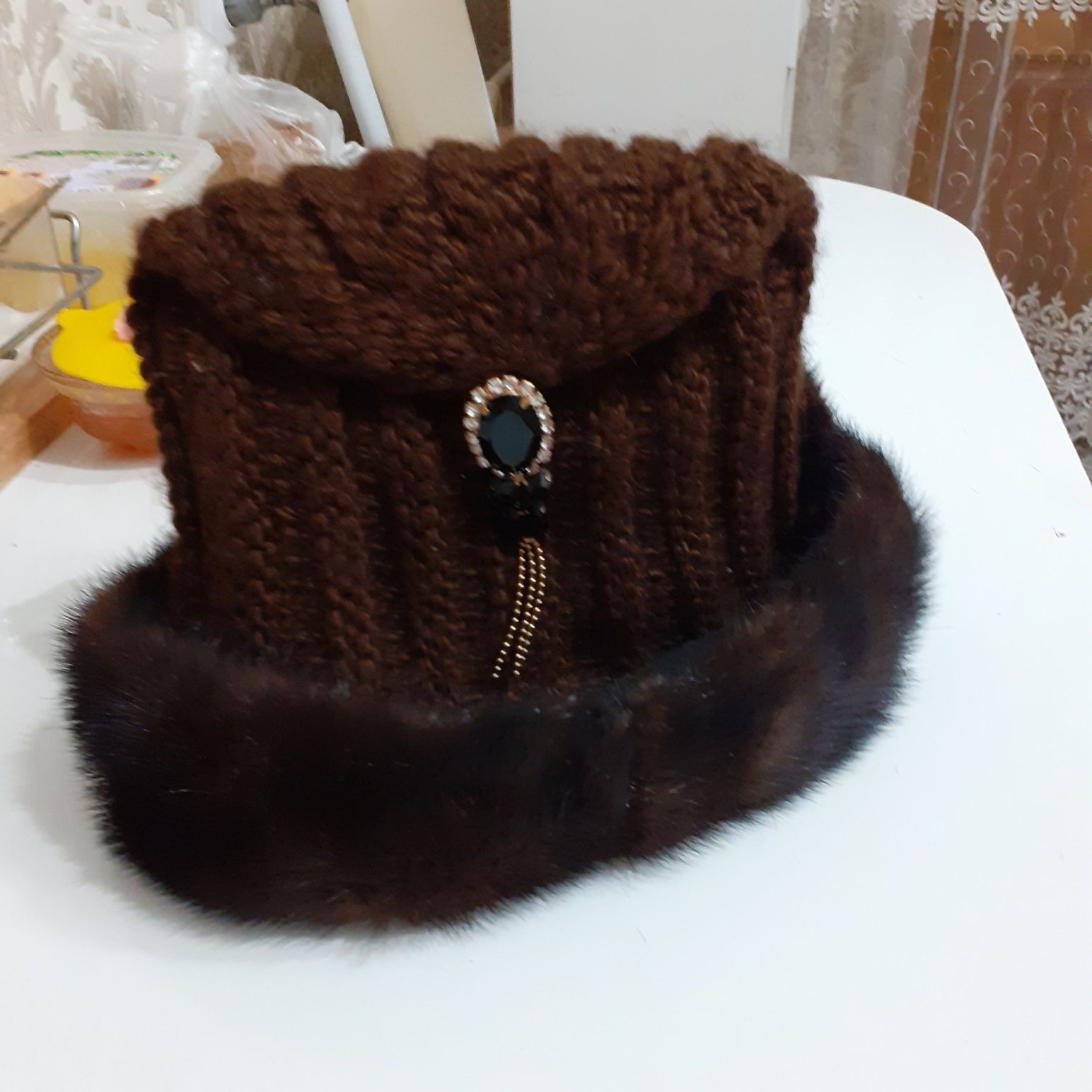 Женская зимняя шапка