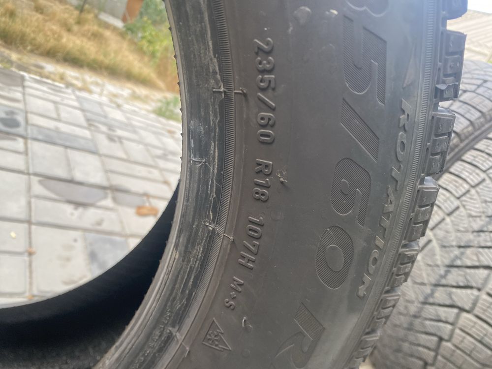 Продам зимние шины Pirelli