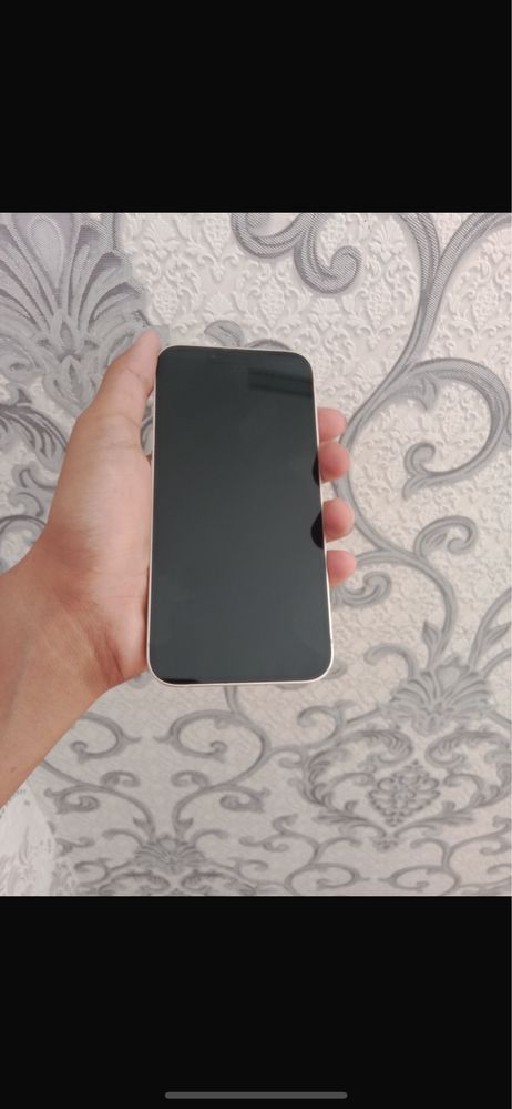 iPhone 13 белый