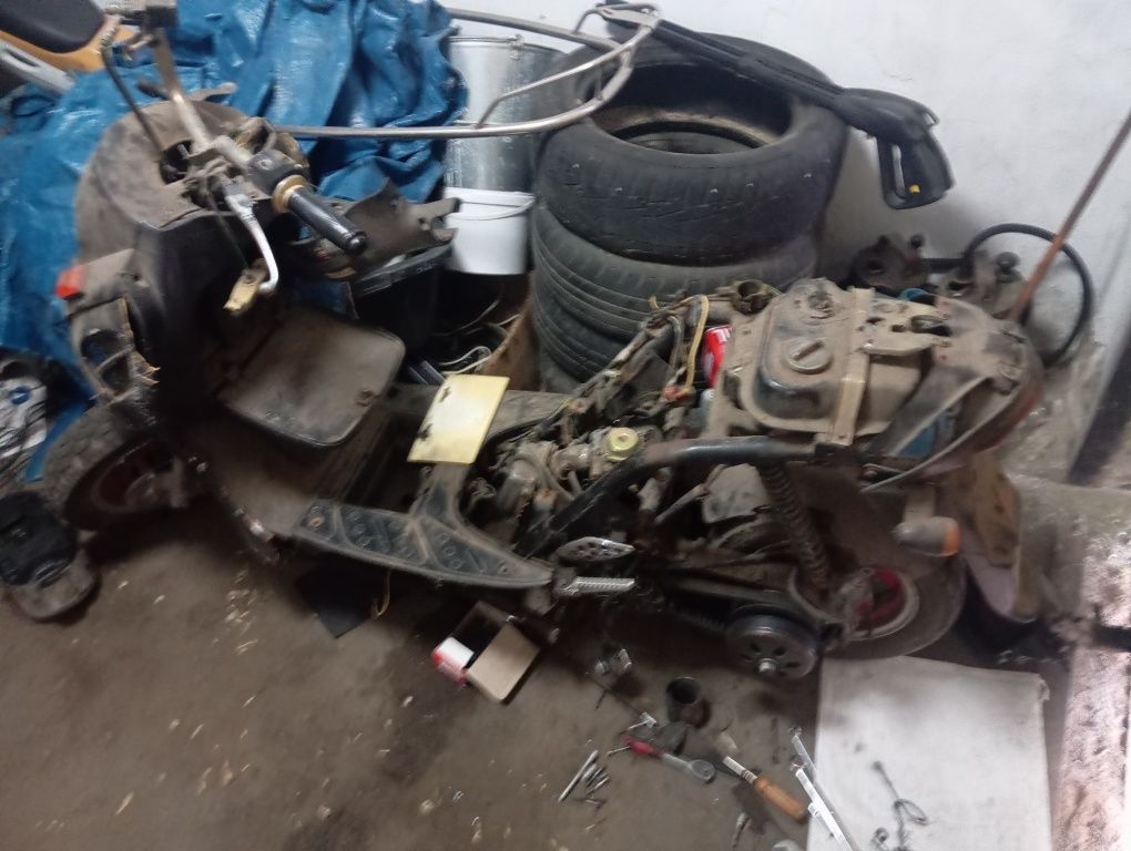 Продам скутер 80 кубов