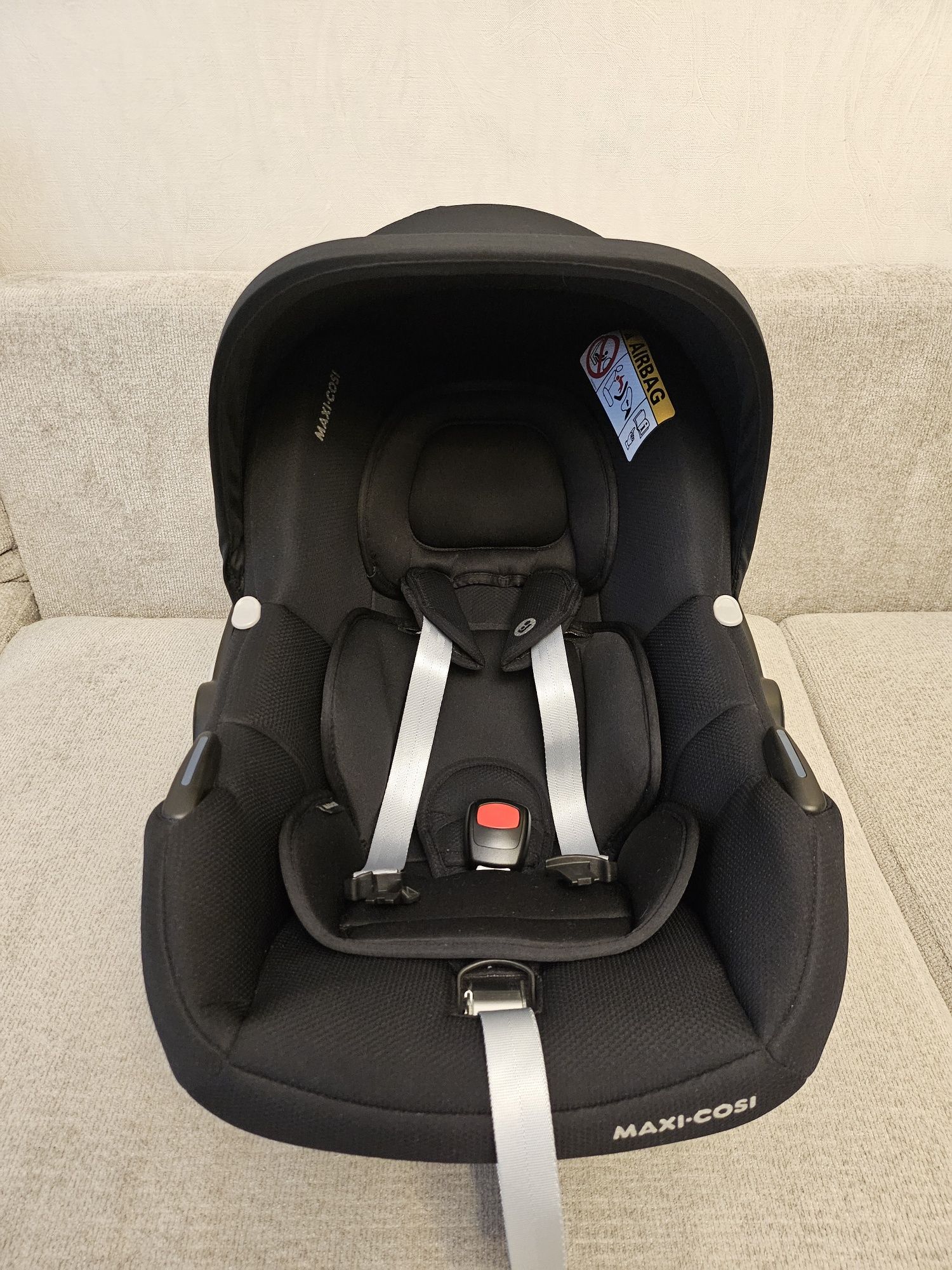 Автокресло Maxi-Cosi CabrioFix 0+ (до 13 кг) черный