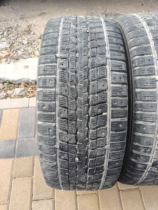 Шины 205/55 R16 - "Dunlop SP Winter Ice 01" (Япония), шипованные.