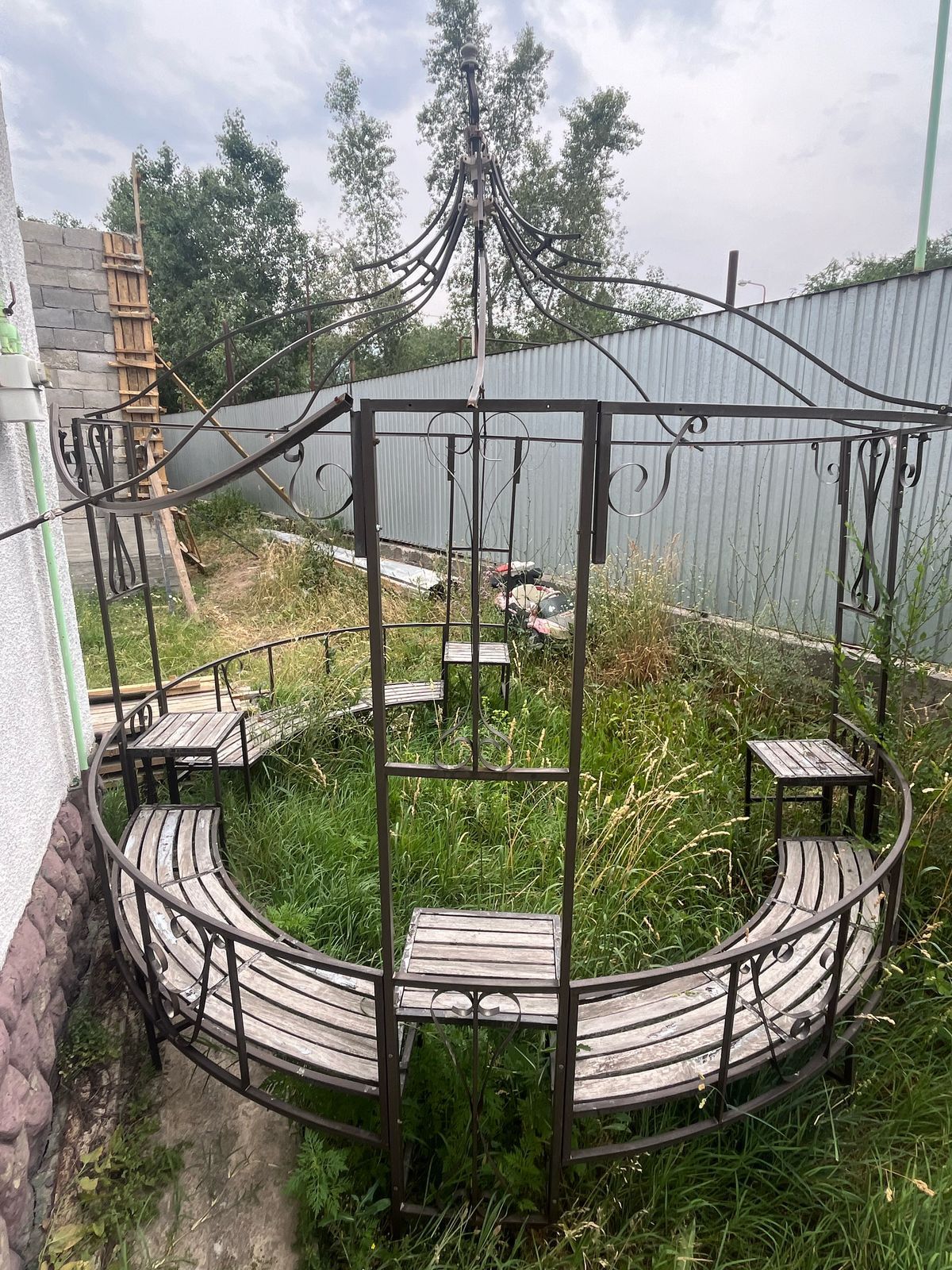 Продам беседку б/у