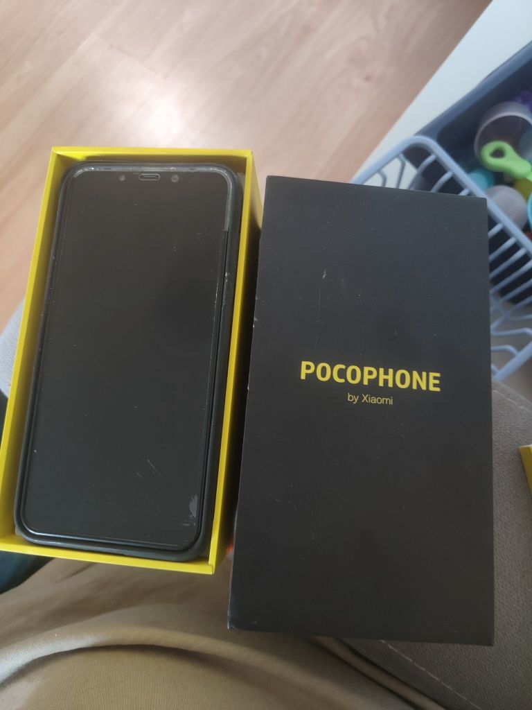 Продам Pocophone F1