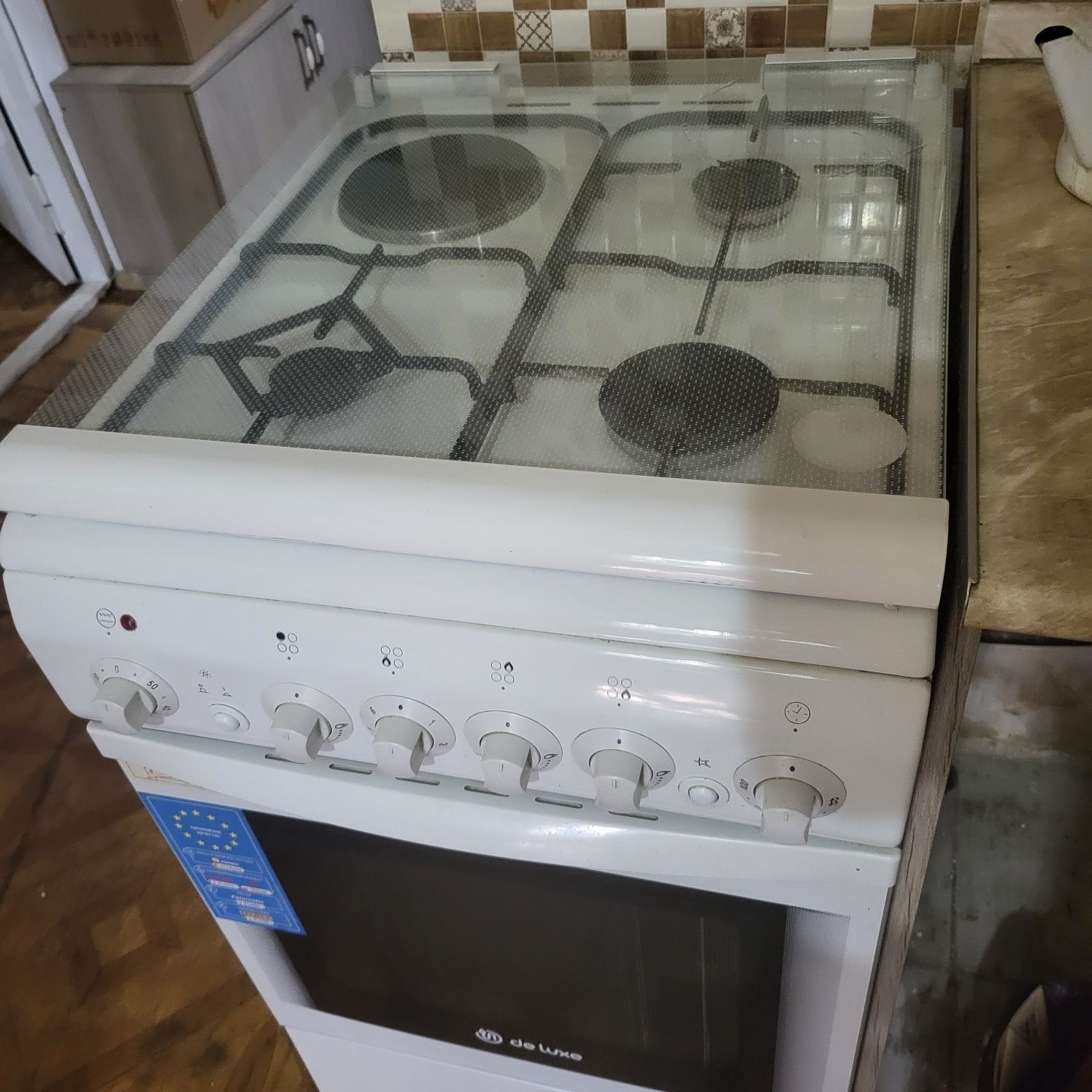 Продам газовую плиту