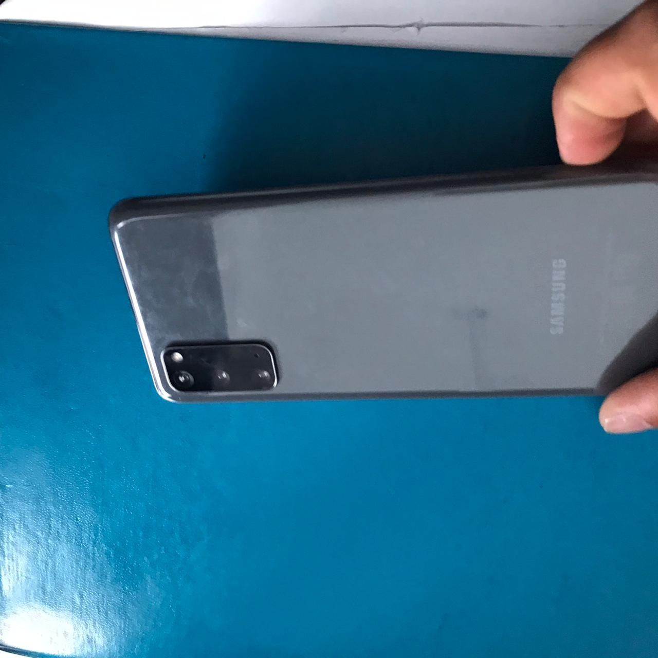 Samsung s20, идеально работает