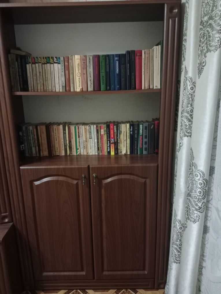 Прихожая. Шкаф. Мебель для дома