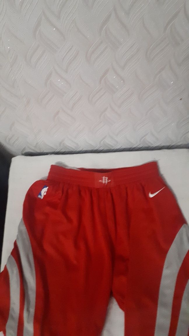 Продам рубашку на школьника