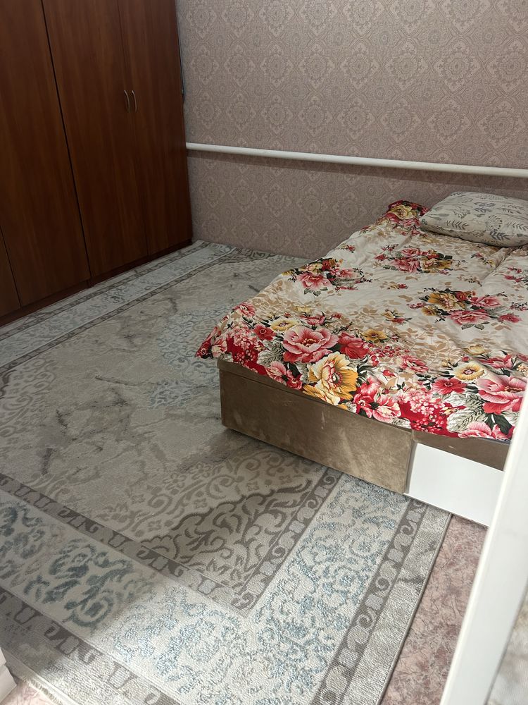 Срочно. Продам дом. Жанаконыс. Напротив школы 69.