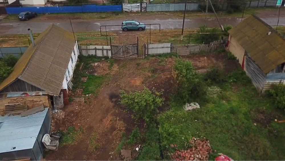 Продам земельный участок 15 соток. Торг есть.
