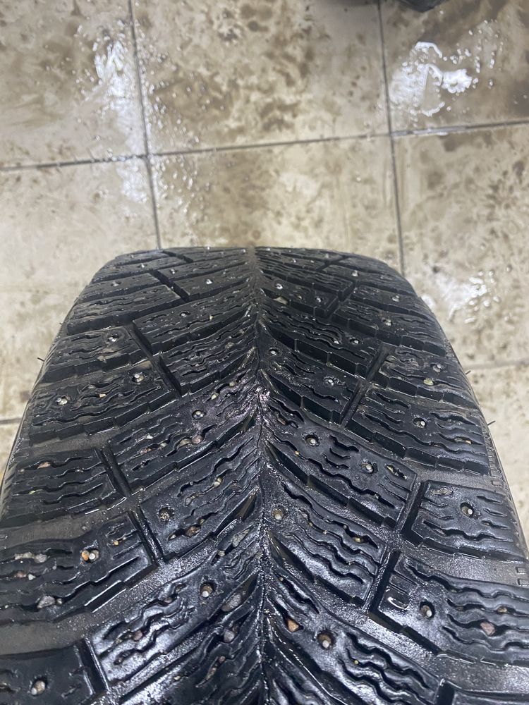 Зимняя резина с шипами michelin 215/55/17