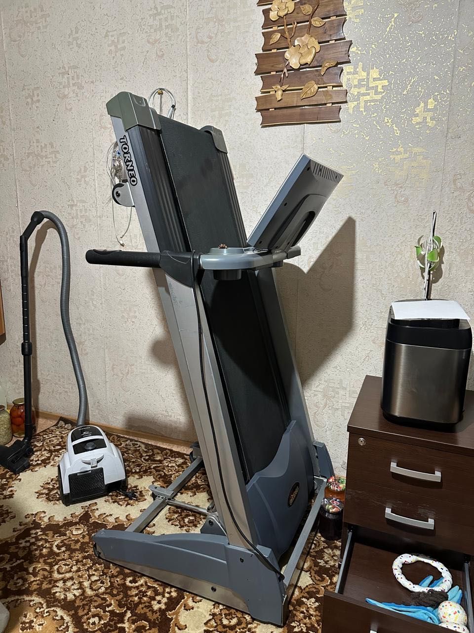 Продам беговую дорожку