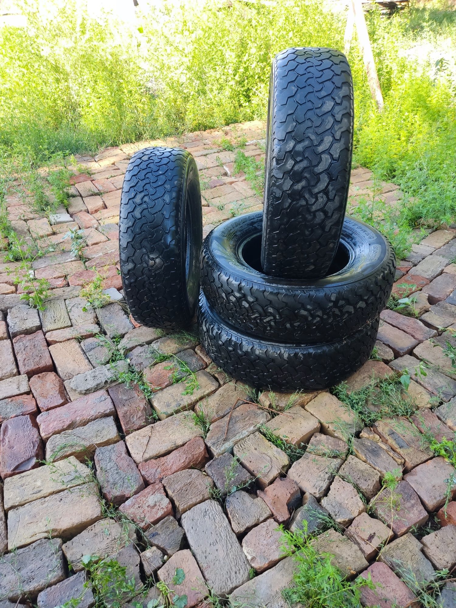 Легковая шина летняя Triangle TR257 245/70 R16