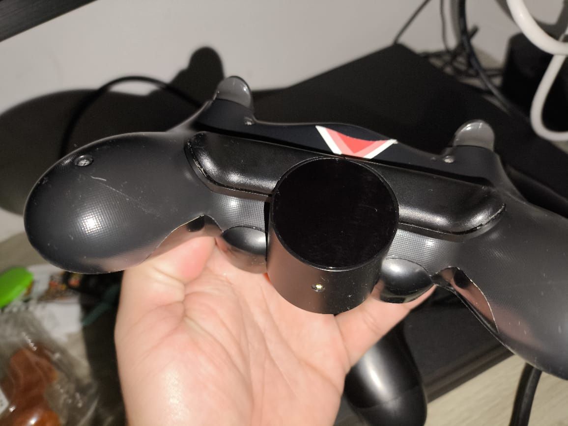 Playstation 4 в хорошем состоянии