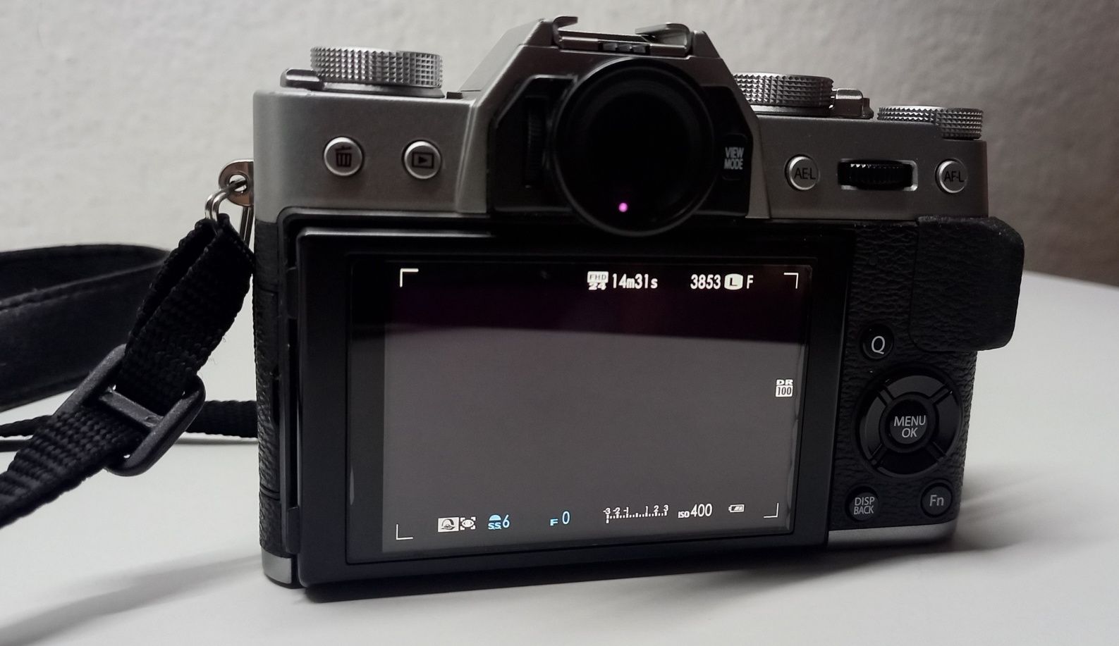 Fujifilm X T-10 + 7artisans 25 mm f1.8