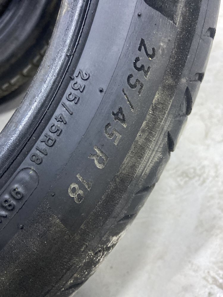 235/45/18 Летние
