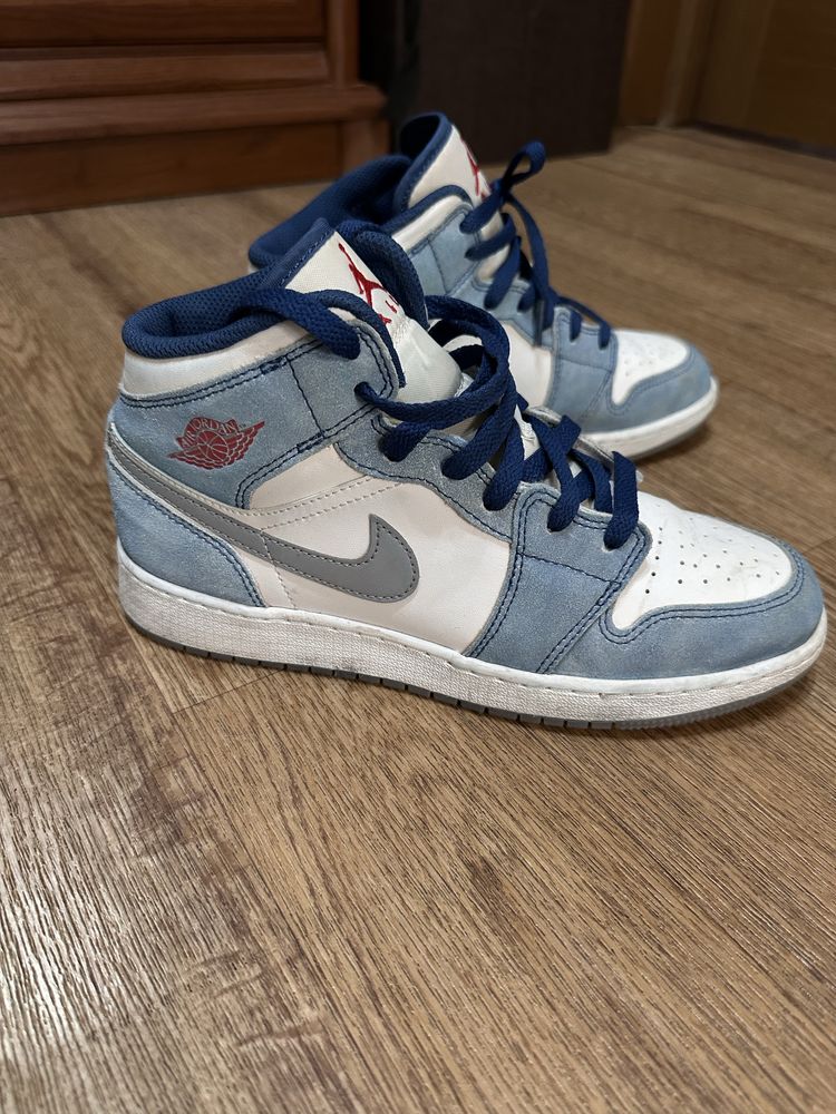 Nike Air Jordan High