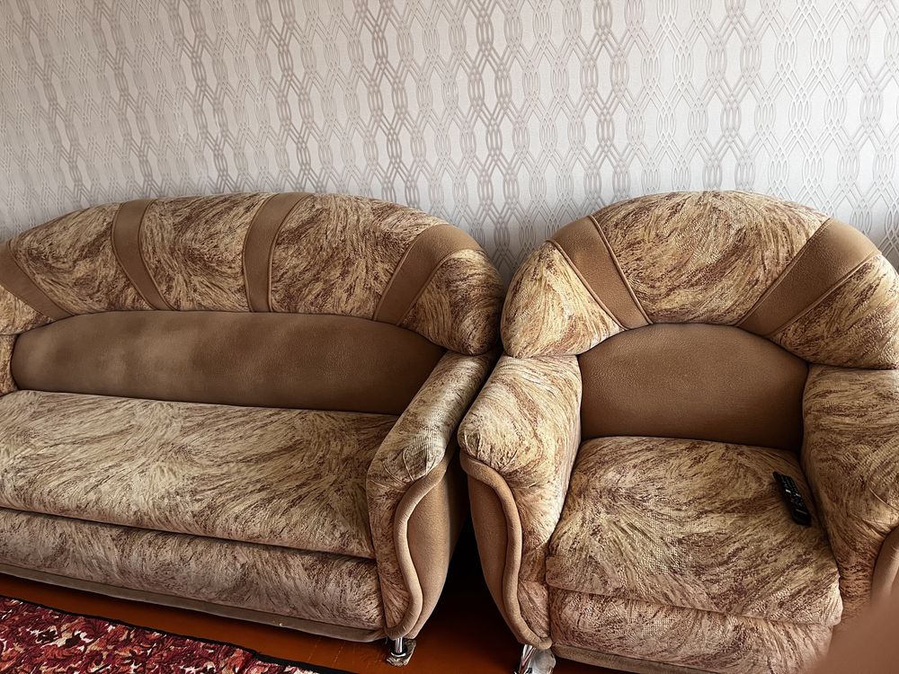 Продам диван с креслой новый