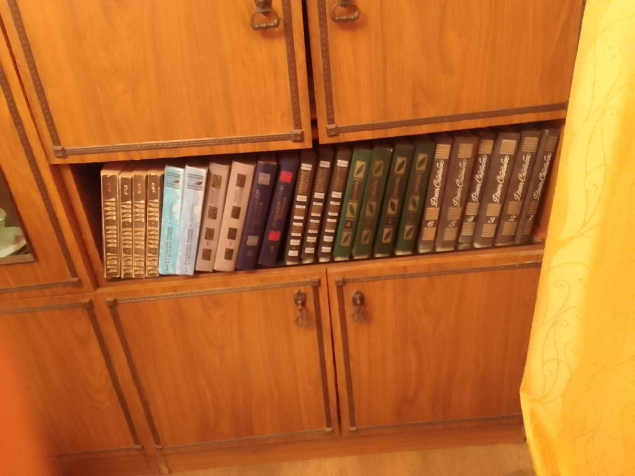 Недорого продам книги