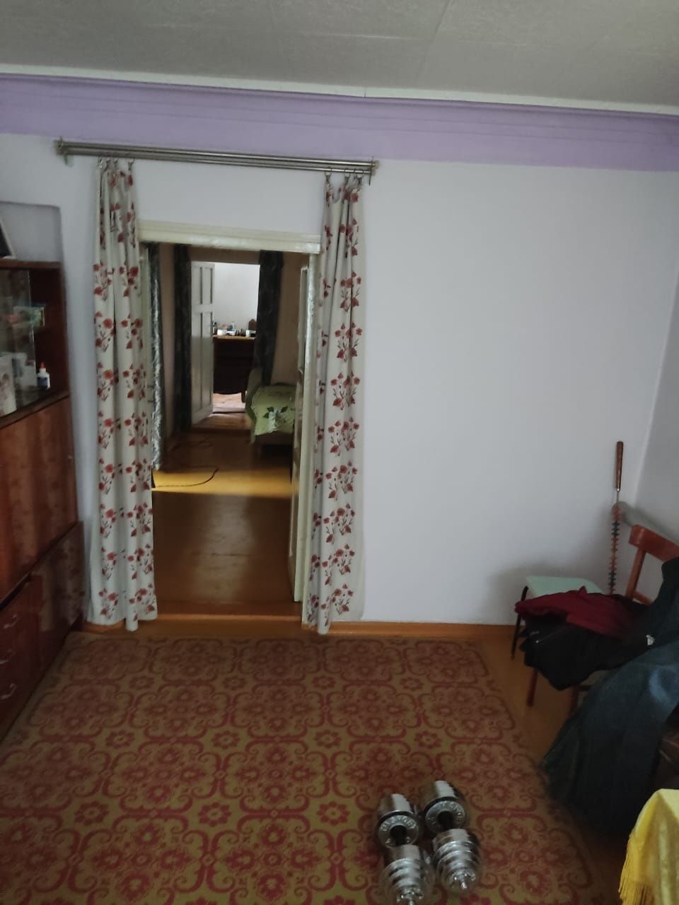 Продам дом.Площадь участка 420 кв.м. 7 комнат.дом в хорошем состоянии,