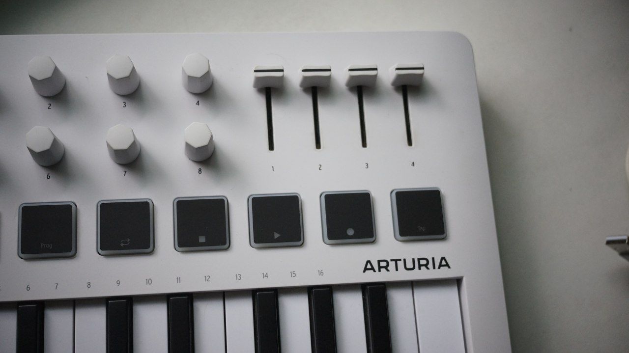 Midi-клавиатура ARTURIA MiniLab 3