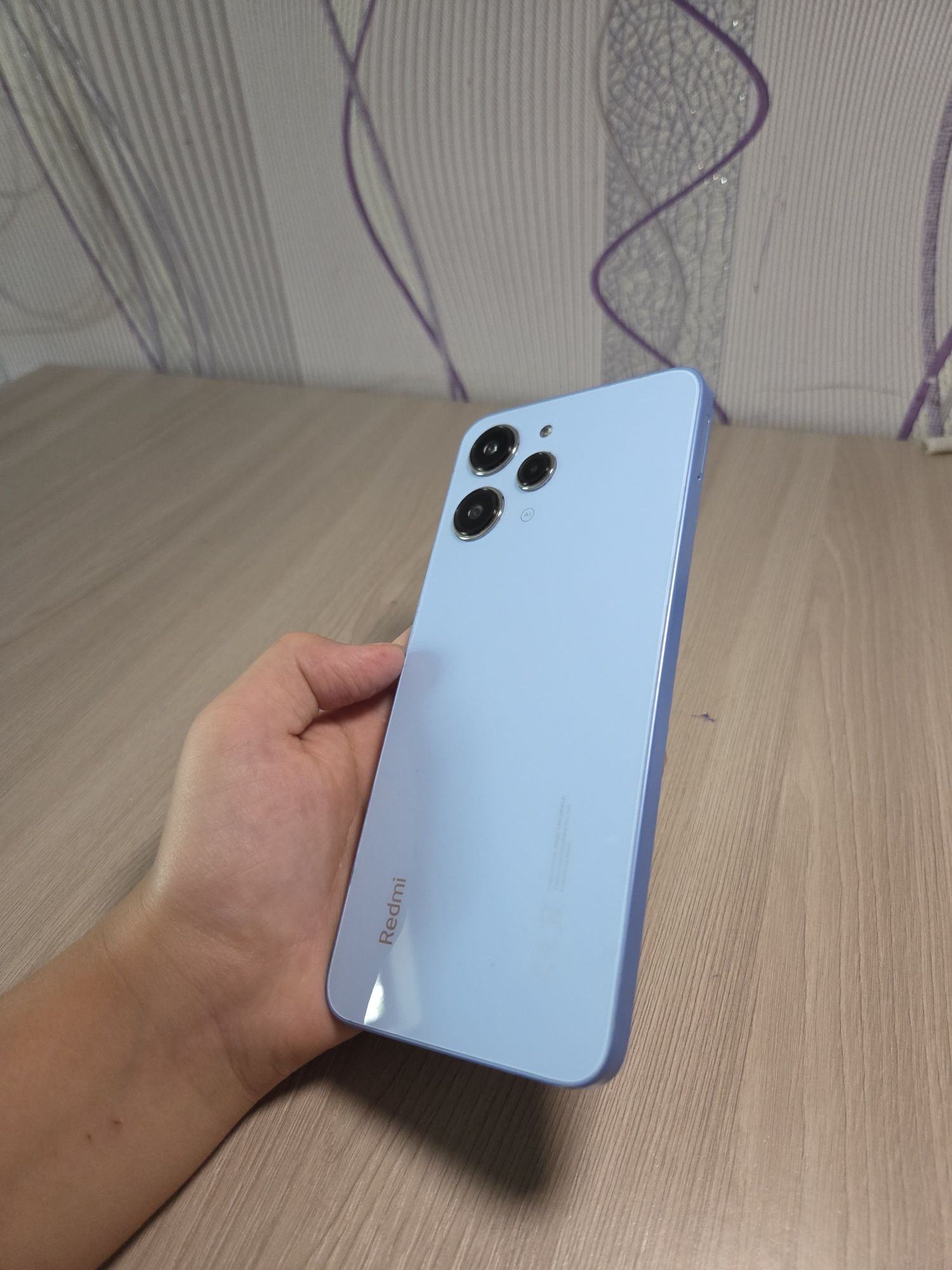 Redmi 12 в отличным состоянием