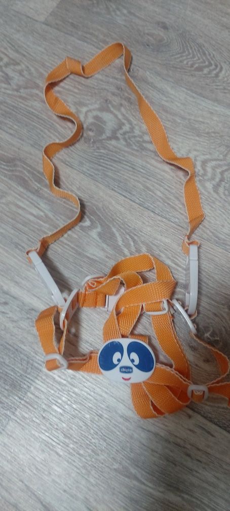 Срочно Кенгуру bebe confort 
Для малышей от 3,5 кг до