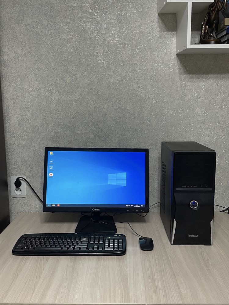 Офисный компьютер 4 ядра. Core 2 Quad / 4ГБ / 500ГБ / монитор 22”