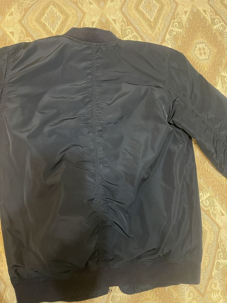 Ветровка фирмы H&M