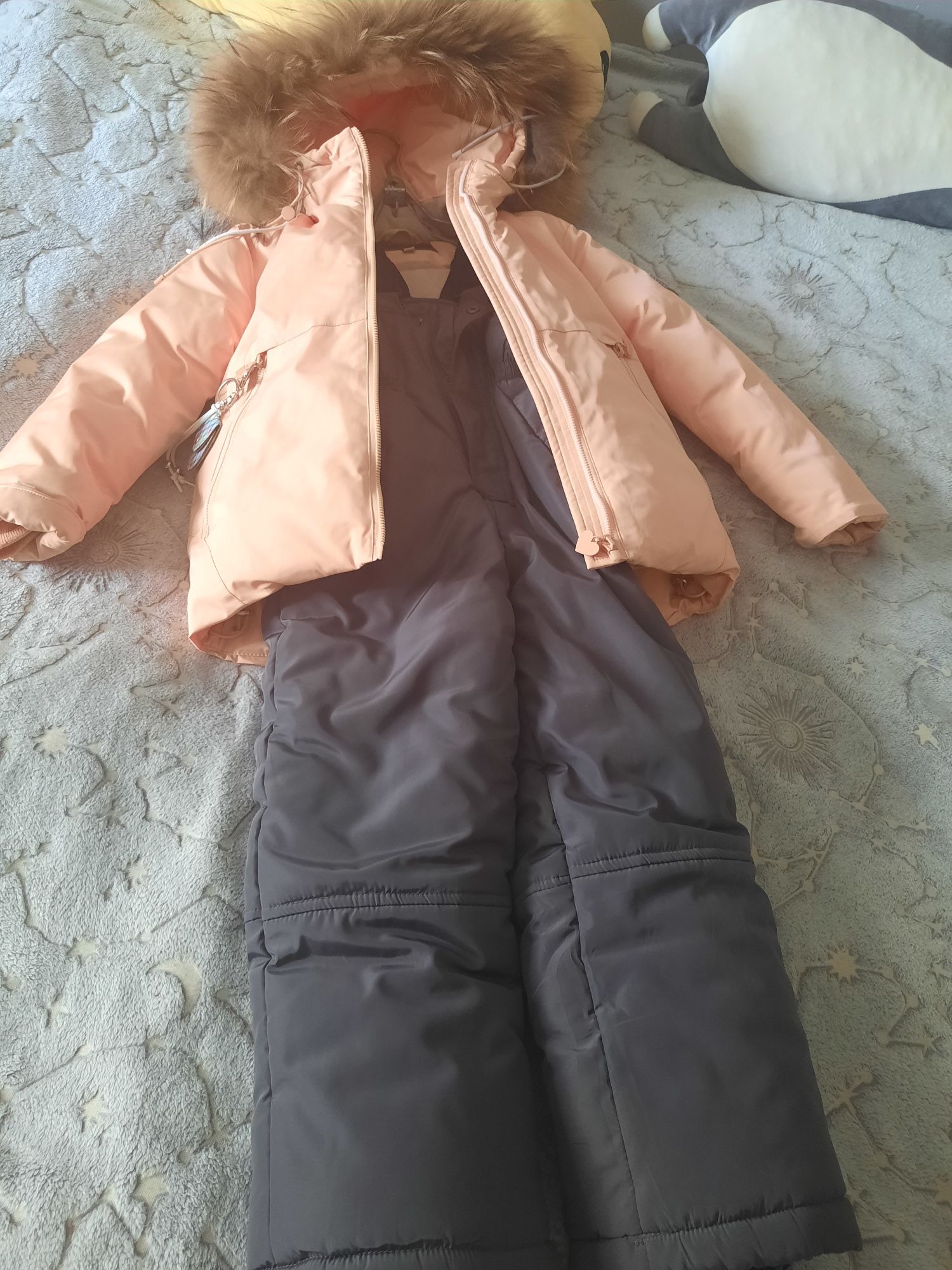 Зимний комбинезон для девочки