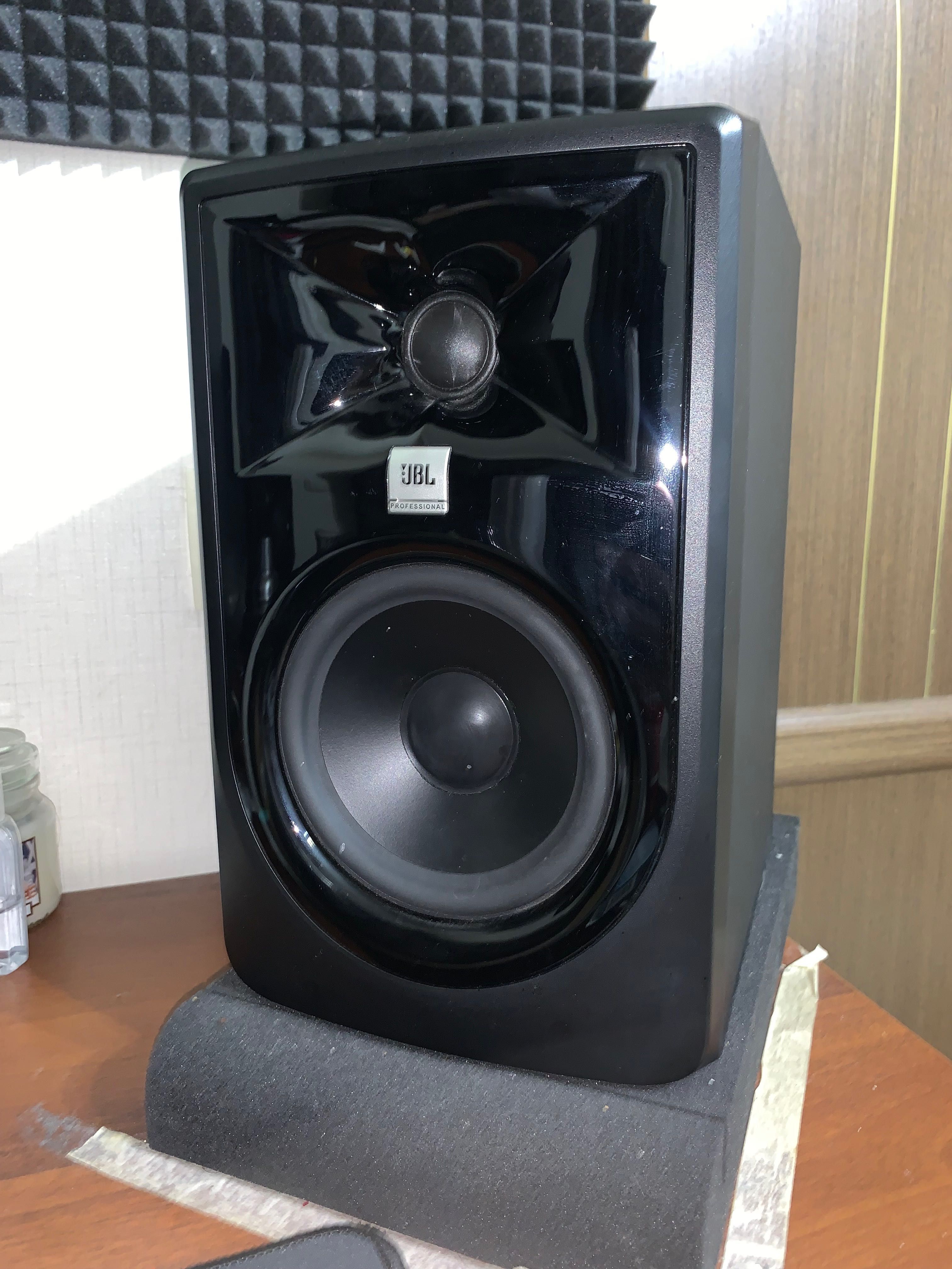 JBL 305P MKII Студийные мониторы