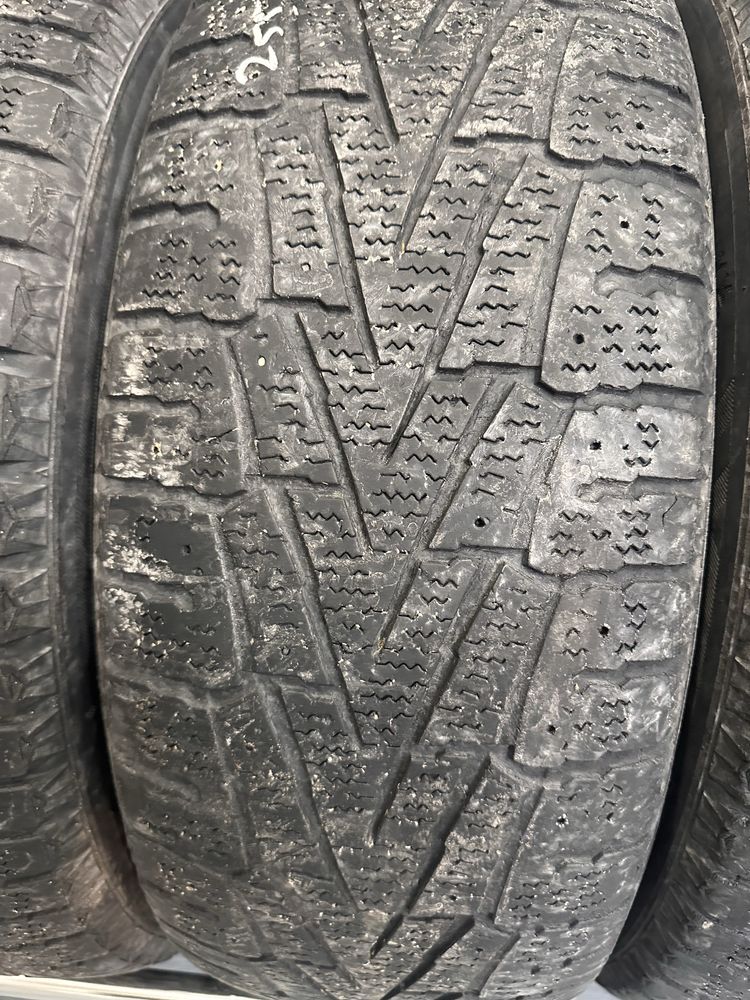 Шины 255/60R18 (4шт)