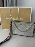 Продам сумку Michael Kors