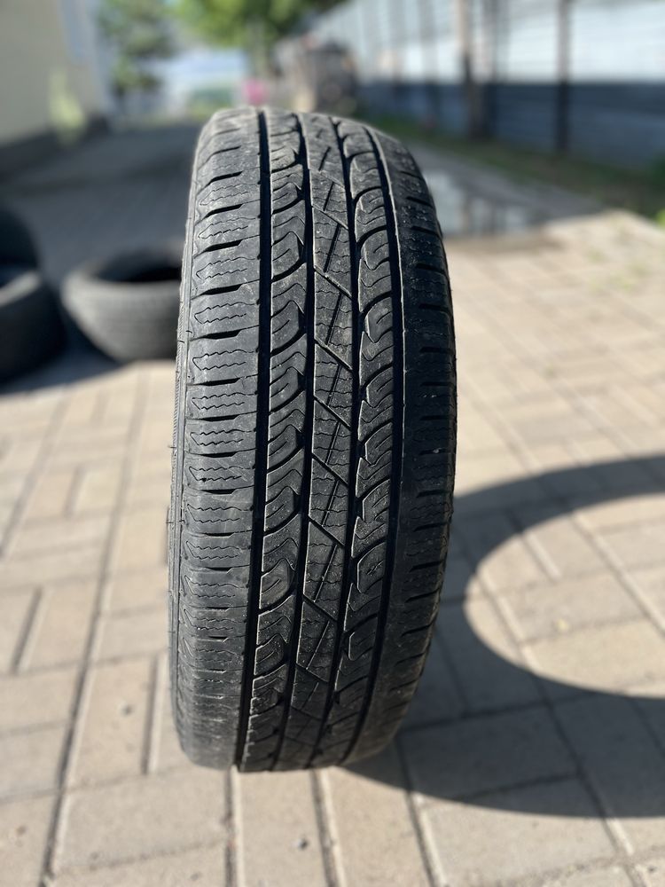 Продаю шины Roadstone