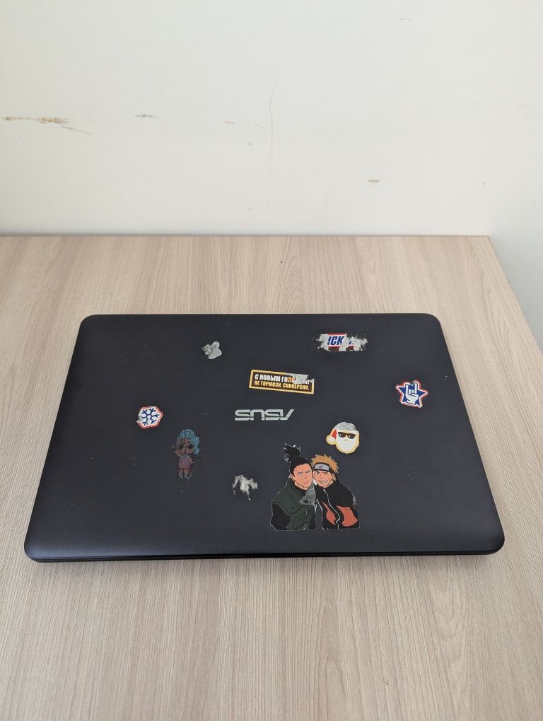 Ноутбук Asus window 10