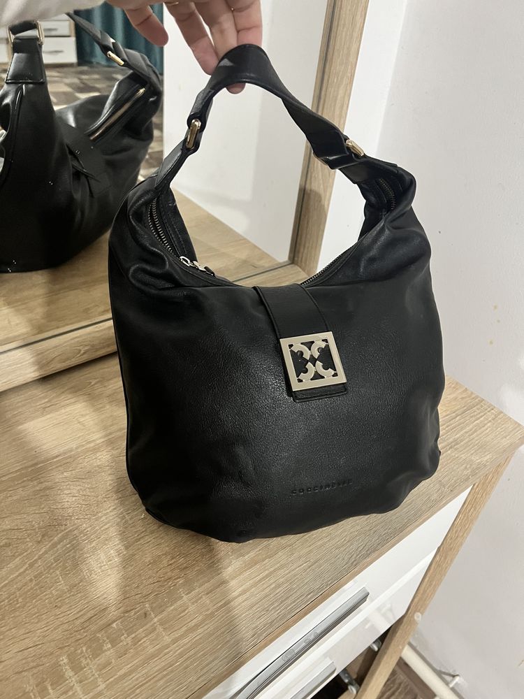 Продам сумку Coccinelle