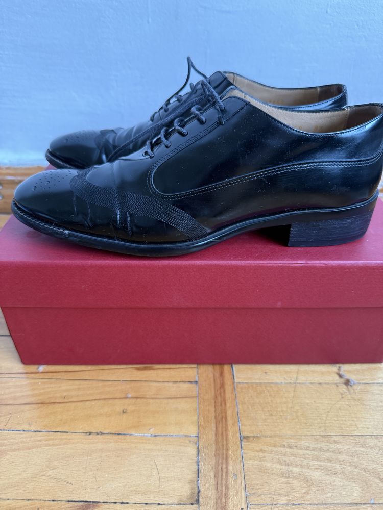 женская обувь Feragamo, Santoni, Adidas, Philippe model Paris