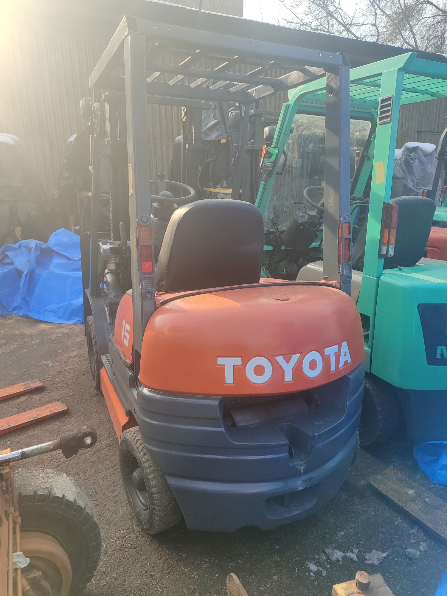 Вилочный Погрузчик 2.5 тонник Toyota 6FG25