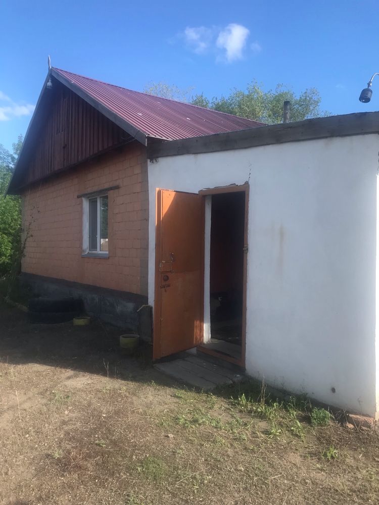 Продам Срочно дом в хорошем состоянии ремонт средний