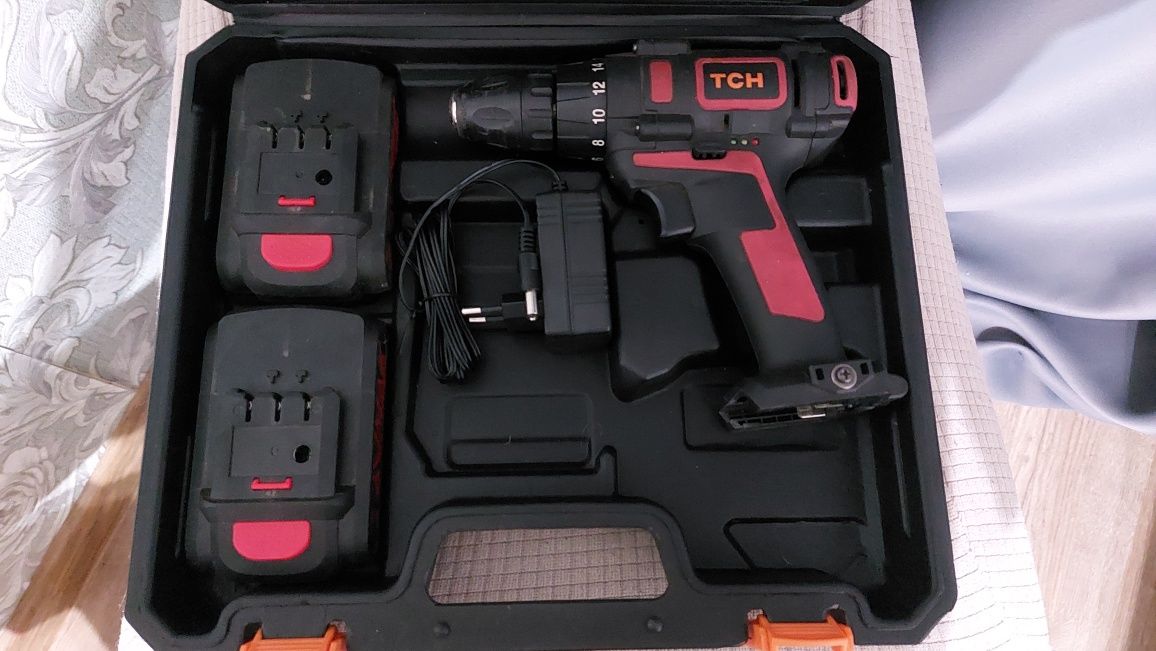 Шуроповерт TCH tools