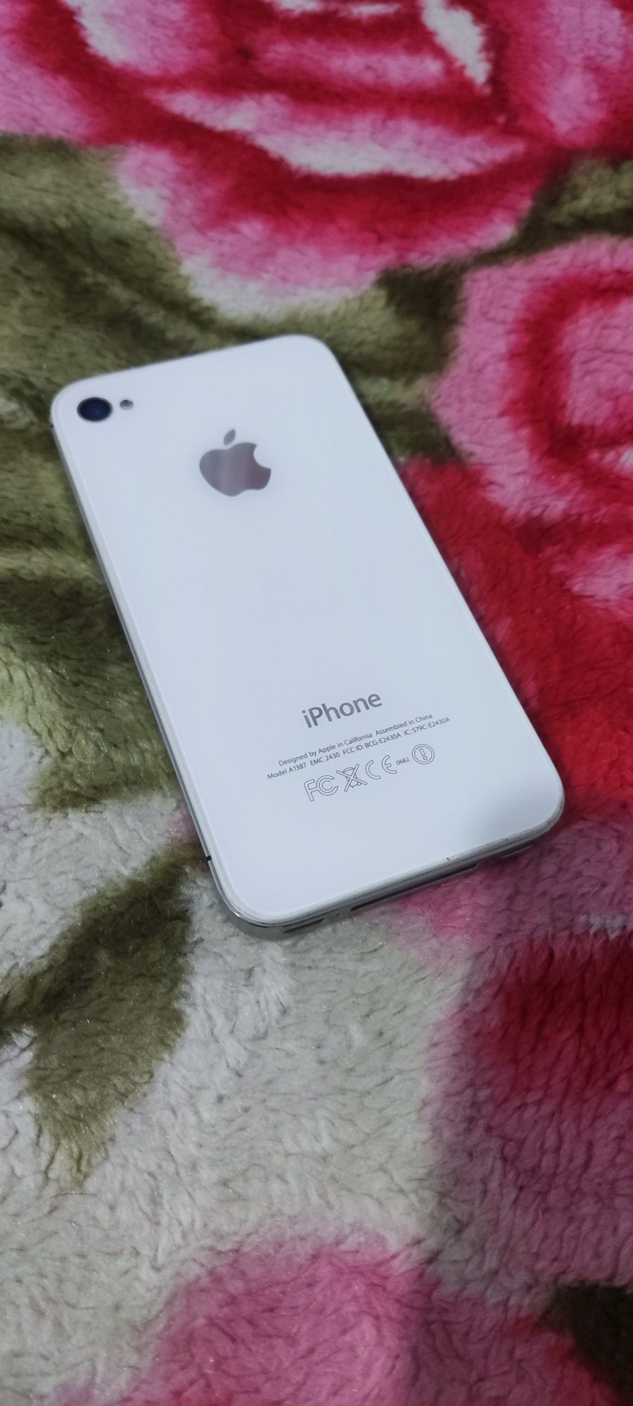 iPhone 4S 16Gb White iOS 6.0.3