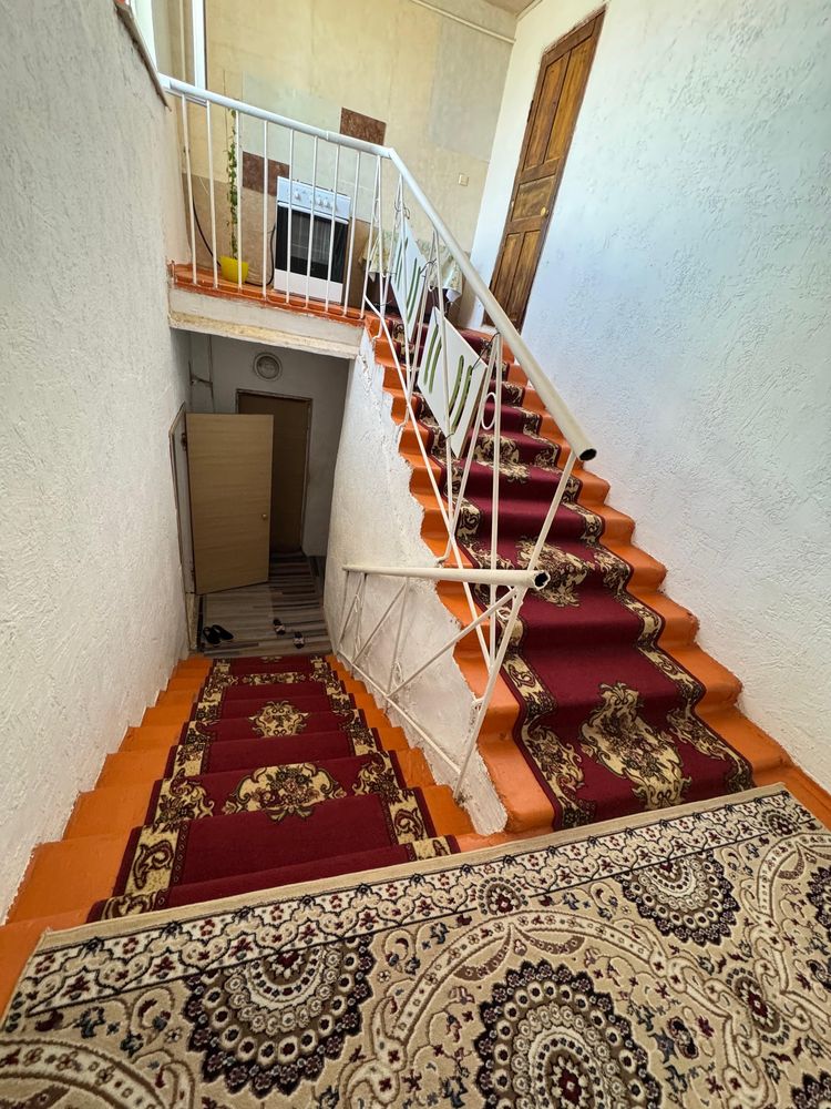 Продам квартиру из 8 комнат