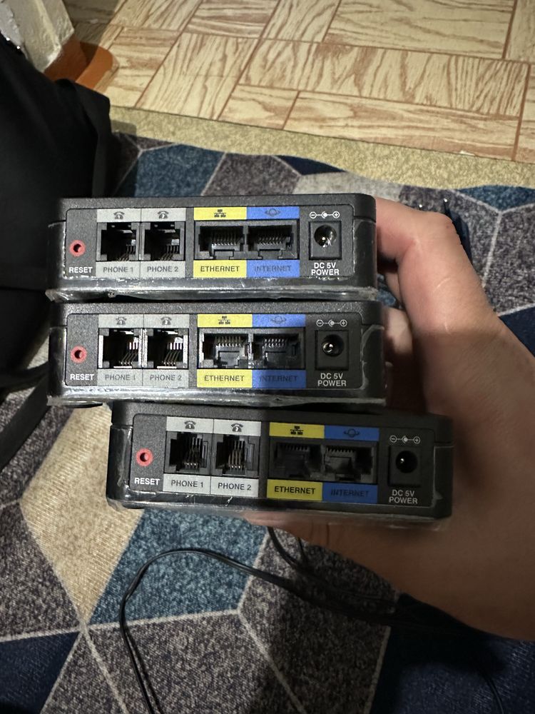 Телефонный SIP адаптер /  голосовой шлюз Cisco SPA122