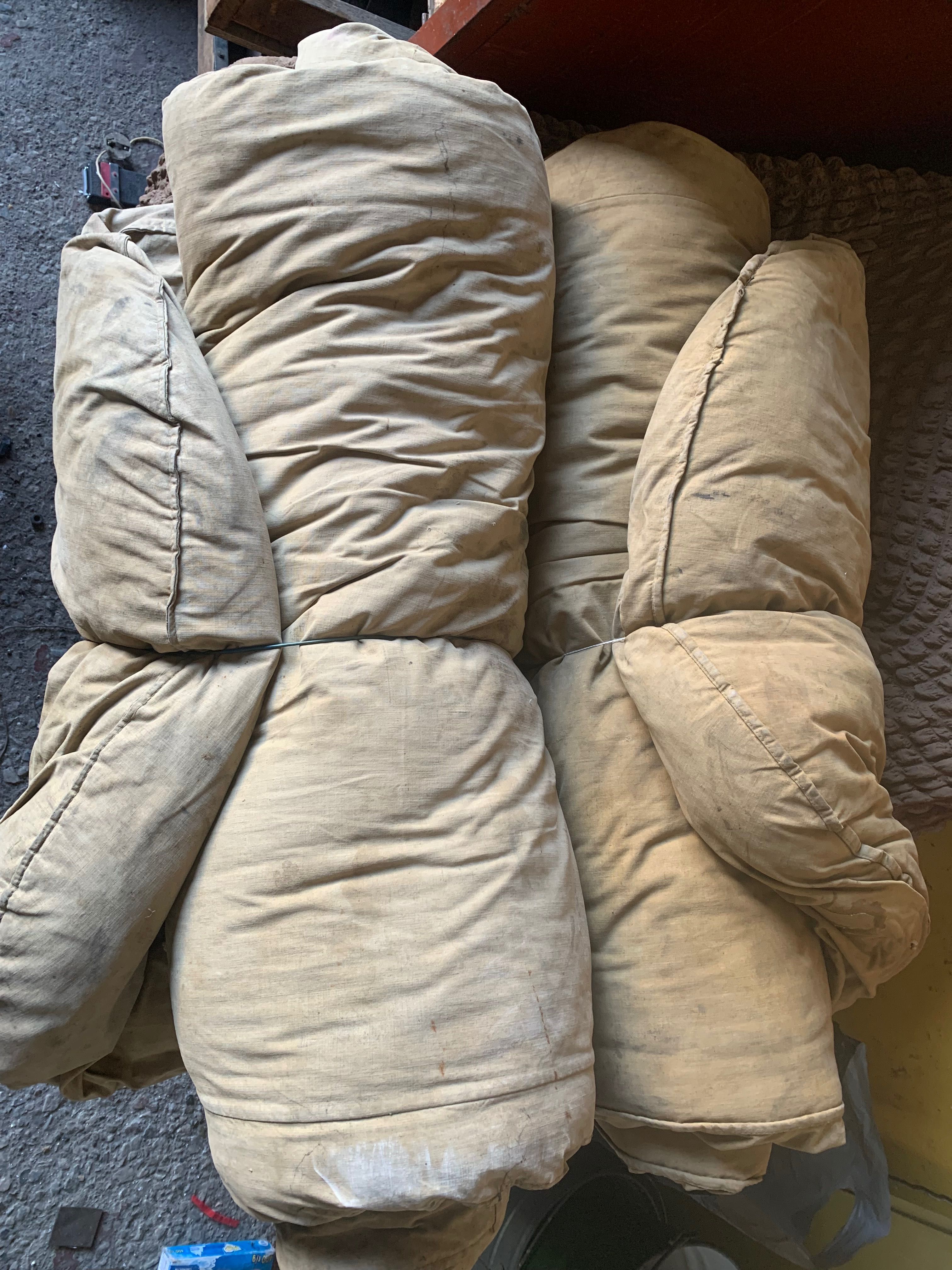 Продам советские спальные мешки 2 шт.